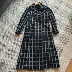 Tweed Long Wide Lapel Coat with Authentic Buttons Silk Lining